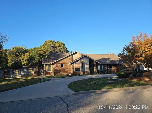 2544 NE Heritage Creek Dr, Lawton, OK 73507