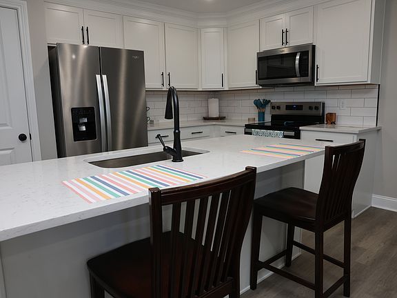 3rd image of 5003 Melana Way