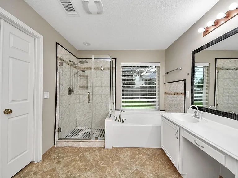 3003 Silver Spur Dr — Photo 28