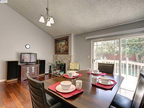 4th image of 4610 Carmen Way