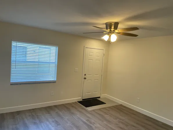 6325 S Roberts Ave APT A, Tampa, FL 33616