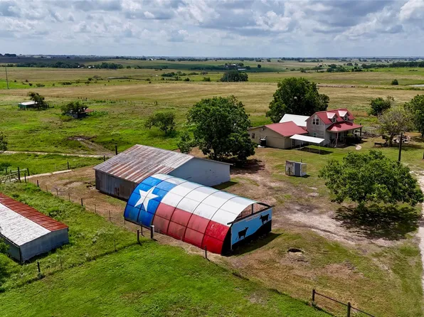 3901 State Highway 95 N, Moulton, TX 77975