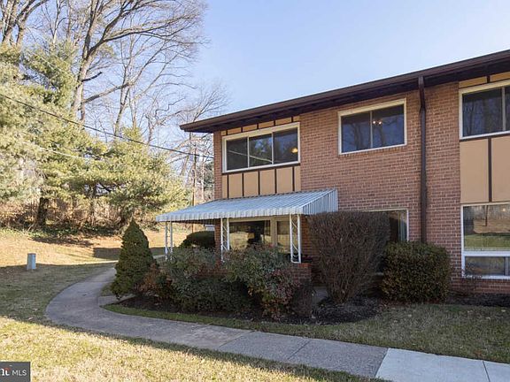 2nd image of 10118 Fair Woods Dr