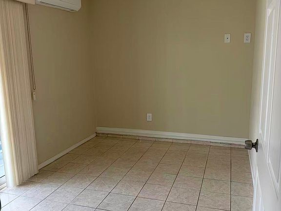 5th image of 821 Keenan St