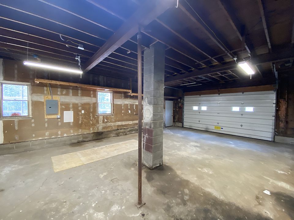 Building Photo 3