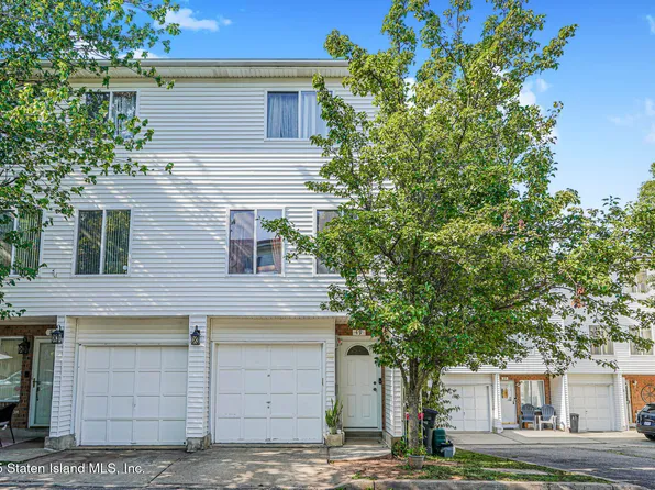 49 Jamie Ln, Staten Island, NY 10312
