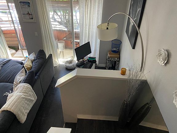 3rd image of 1501 India St Unit 300