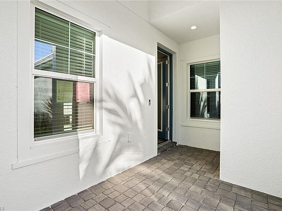 3rd image of 11731 Solano Dr