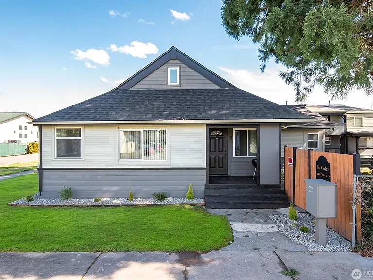 102 D St SW #E — Photo 13