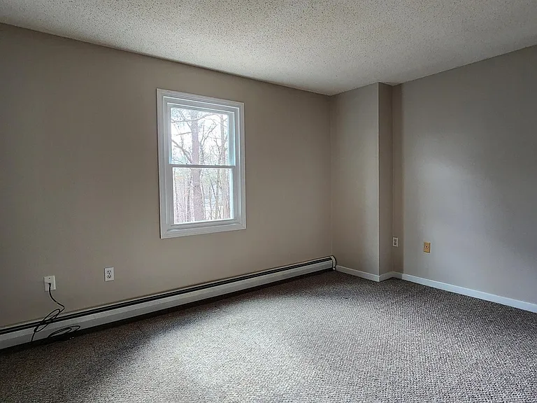 11 Saint James Pl — Photo 11
