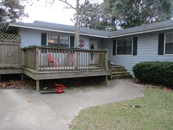 3rd image of 16 Peachtree Ct