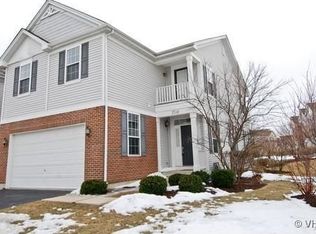 2549 Lorraine Cir, Geneva, IL 60134