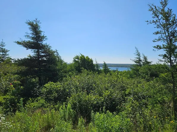 2 Drew St #2026, Glace Bay, NS B1A 1A6