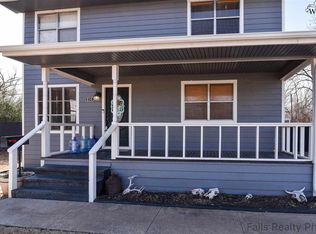614 Cottonwood St, Burkburnett, TX 76354