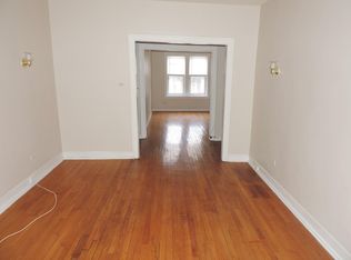 1372 W Estes Ave #3W, Chicago, IL 60626