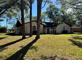 413 Elm Dr, Ganado, TX 77962