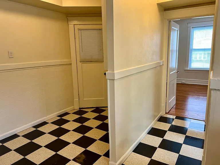 7401 Zephyr Pl #2E — Photo 14
