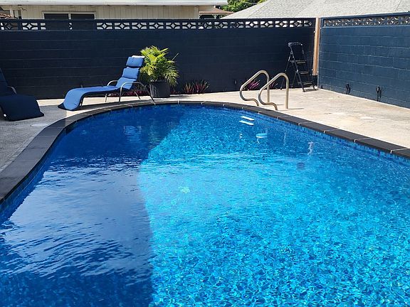 3rd image of 165A Ulupa St
