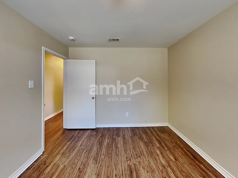 737 Oak Dale Ave — Photo 20