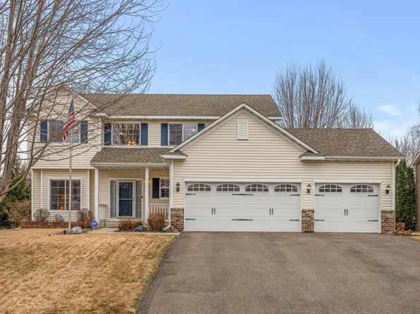 2465 Deerwoods Ct, Mayer, MN 55360