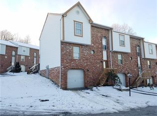 2401 Timberglen Dr, Imperial, PA