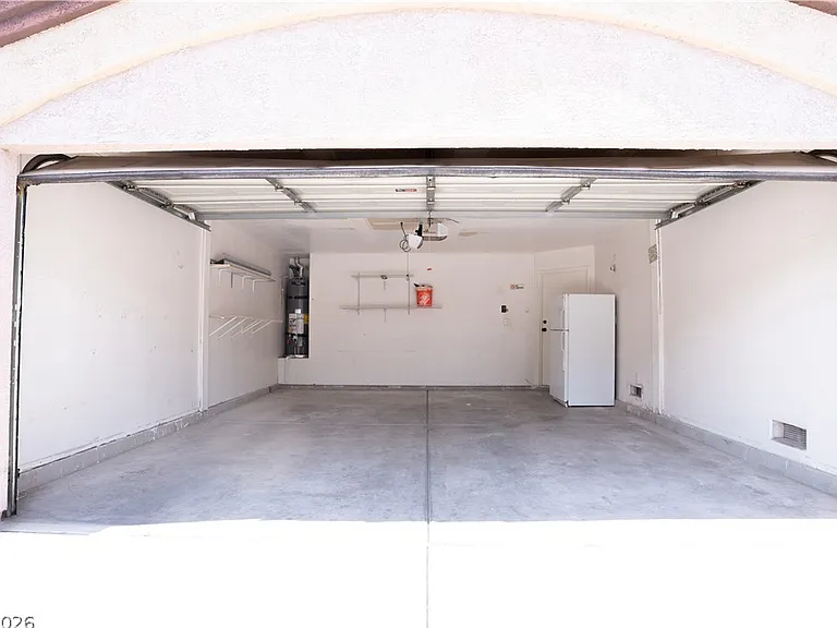 2524 Adelante Ave #106 — Photo 9