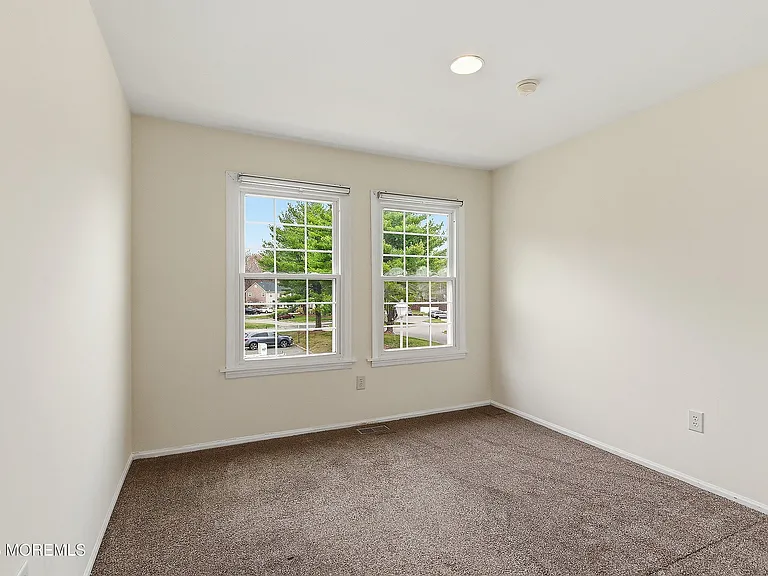280 Fairfield Pl — Photo 18