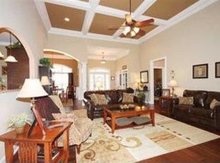 204 Taylor Elaine Dr, Warner Robins, GA 31088