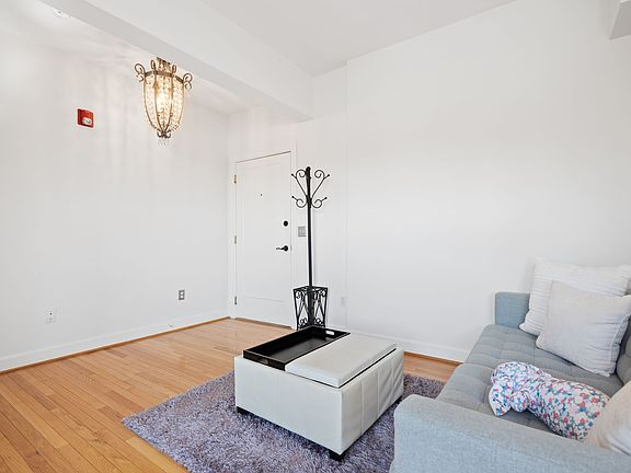 5th image of 2902 Porter St NW APT 43