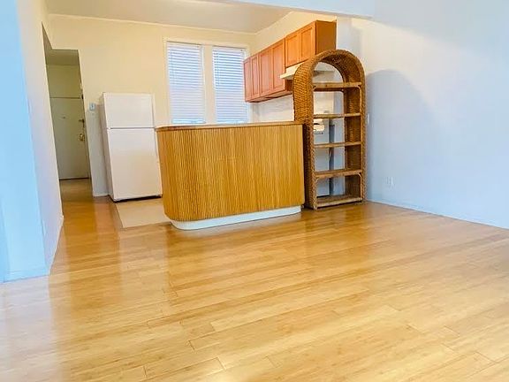 2nd image of 25-23 43rd St #2D