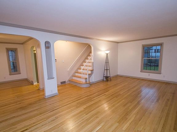 5th image of 13956 Lake Ave
