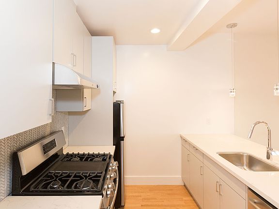 5th image of 500 Stanyan St APT 402