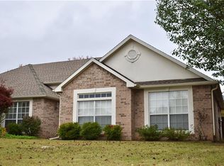 907 N Quail Ter, Rogers, AR 72756