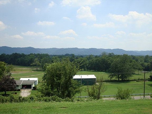 2nd image of 14049 Us Highway 52