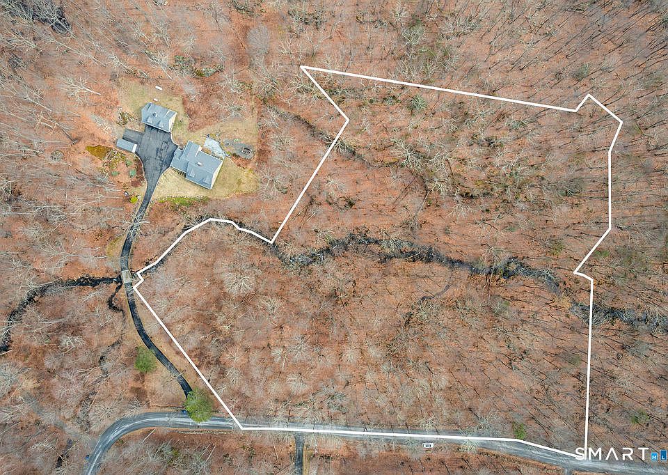 1st image of 10 Chimney Hill Road