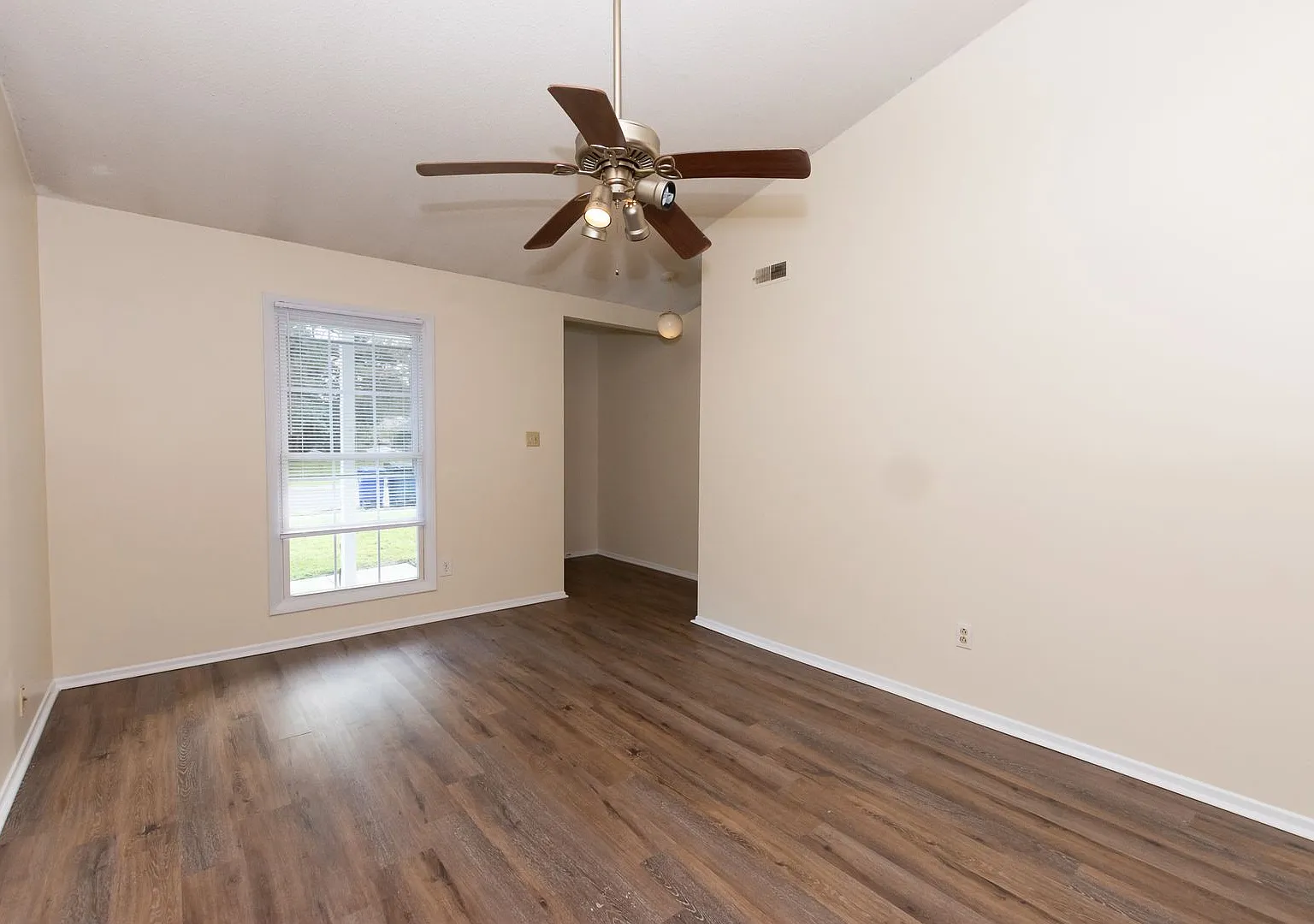 Coming Soon -2 Bedroom In The City Limits — Photo 3