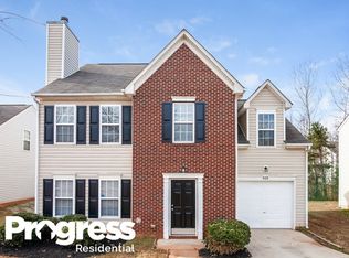 929 Grass Dr, Charlotte, NC 28216