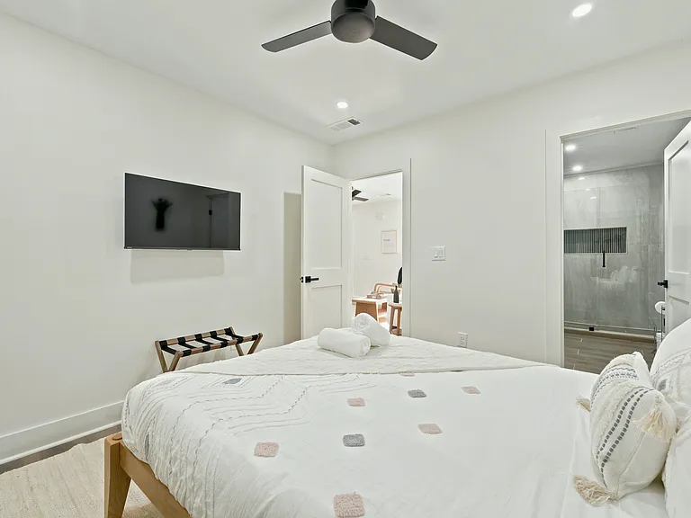 582 Hamilton E Holmes Dr NW — Photo 16
