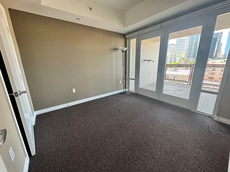 875 G St #603 — Photo 21