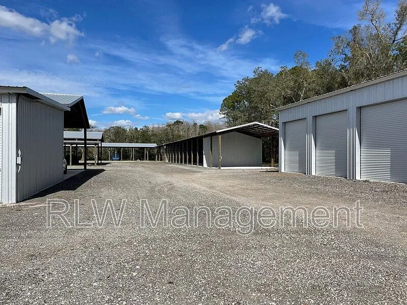 Studio, 480 sqft, $207 — Photo 2