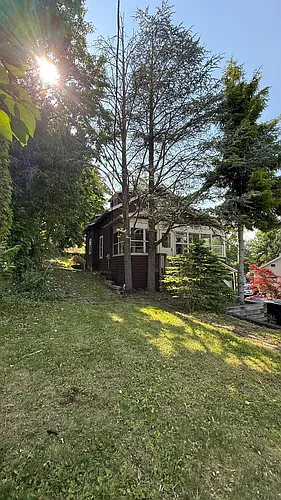 12 Grandview Ave Photo 1