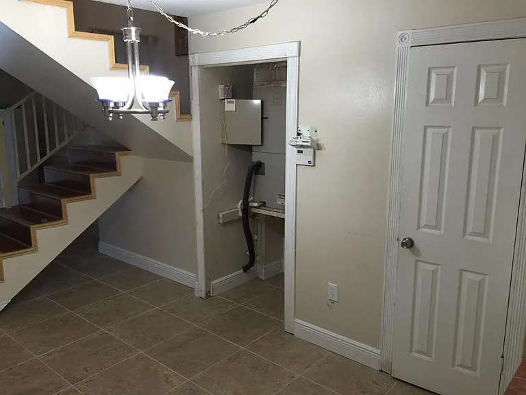 DINING AREA 2