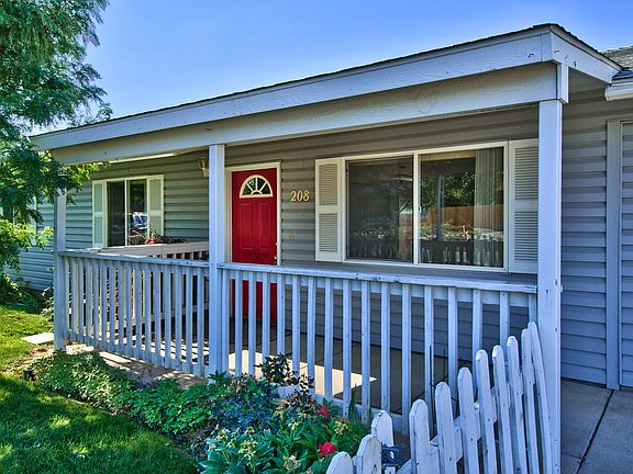 Cute House Is Ready For You!
