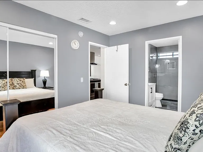 720 Matthisen Cir — Photo 16