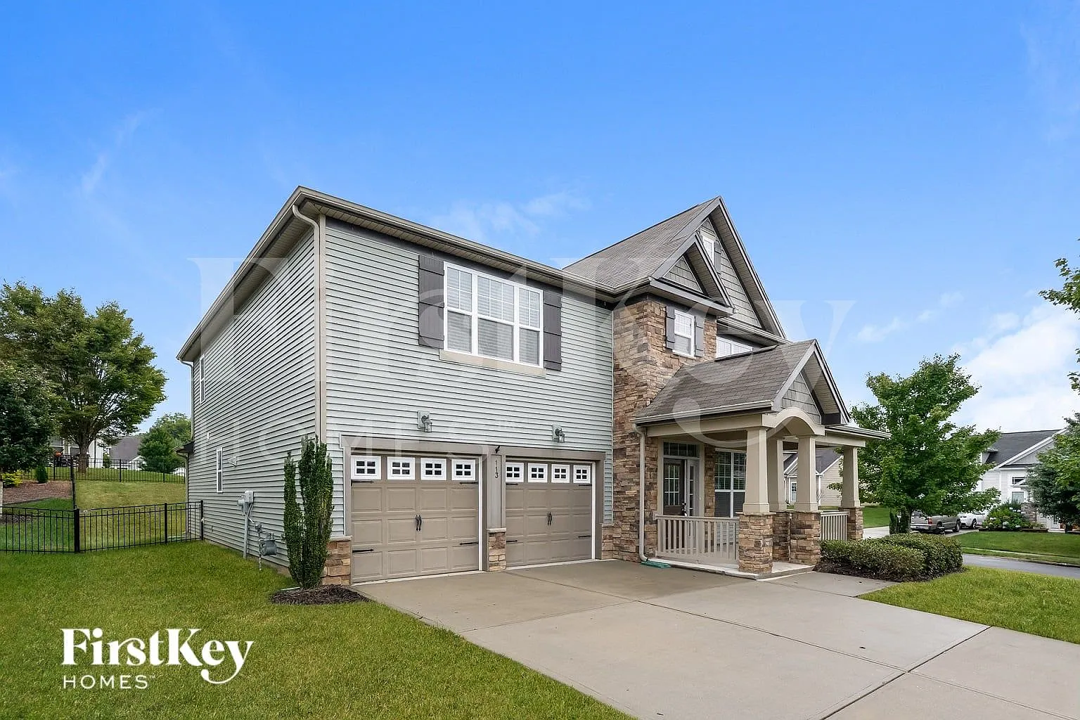 4 bed, 3.0 bath, 2737 sqft, $2,860 — Photo 2