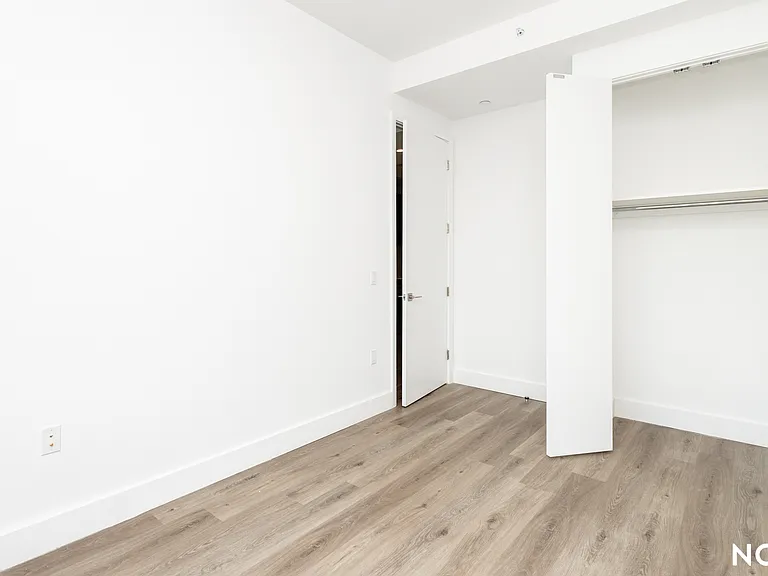 322 Grand Concourse #906 — Photo 14
