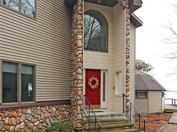 2nd image of 4770 Juniper Dr