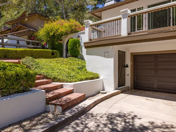 8 Shepherds Pl, Monterey, CA 93940