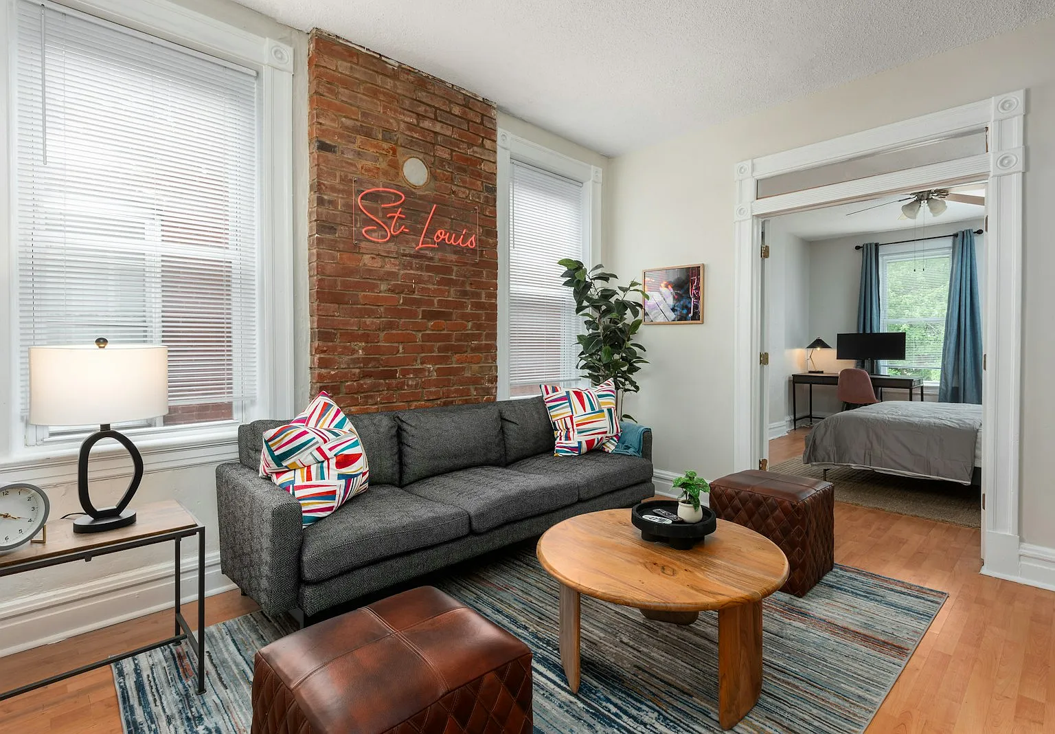 4055-4057 Hartford Street, Unit 4055 Unit A — Photo 2