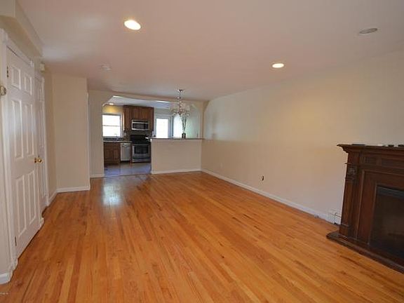 2nd image of 341 Yetman Ave #A